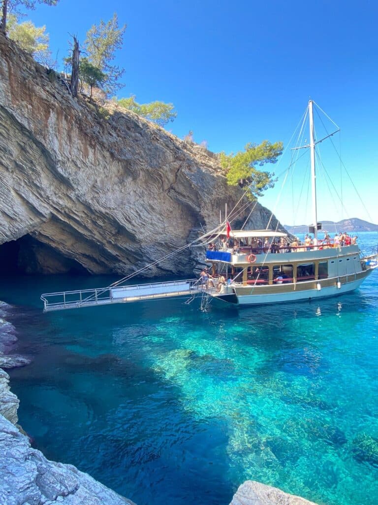 &Ouml;l&uuml;deniz Kelebekler Vadisi Tekne Turu | Aras